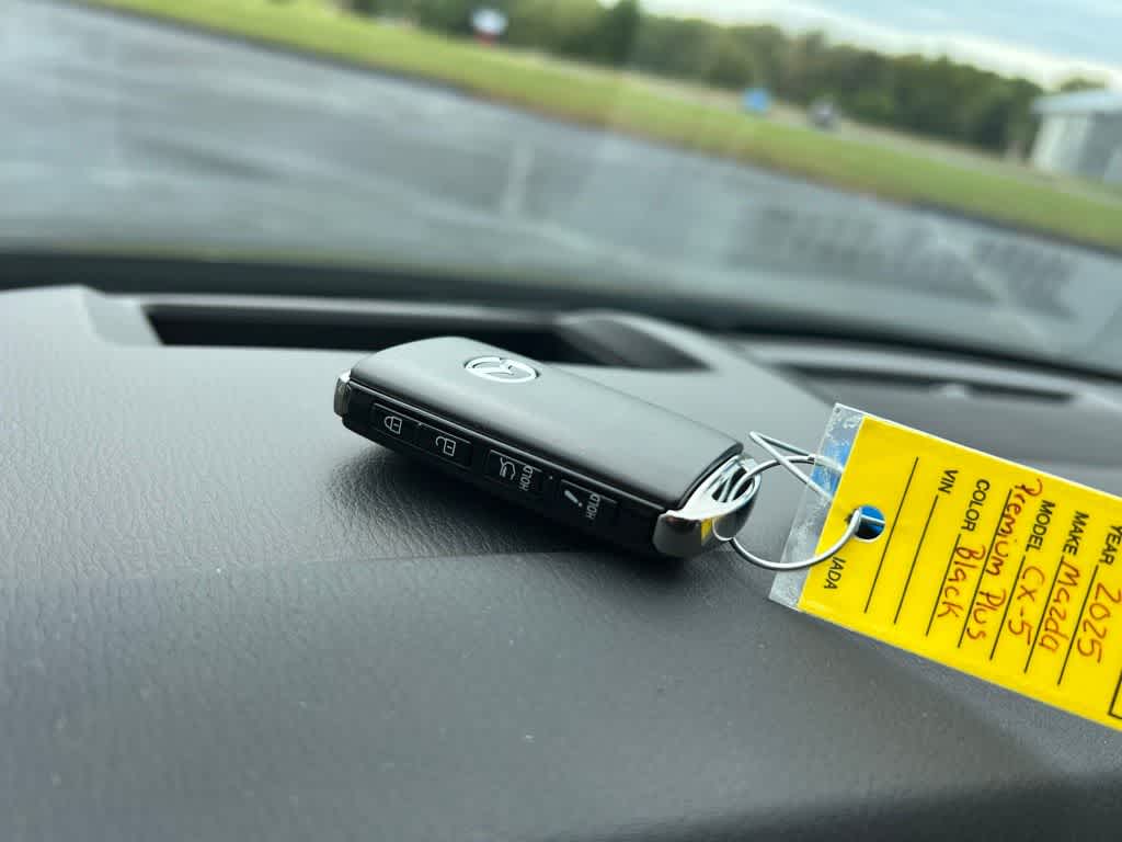 Thumbnail: 2025 Mazda CX-5 - 33