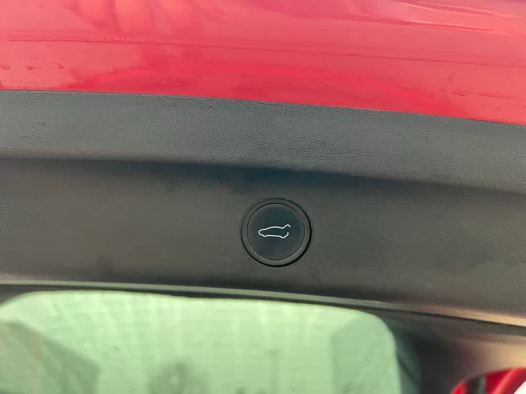 Thumbnail: 2022 Tesla Model Y - 21