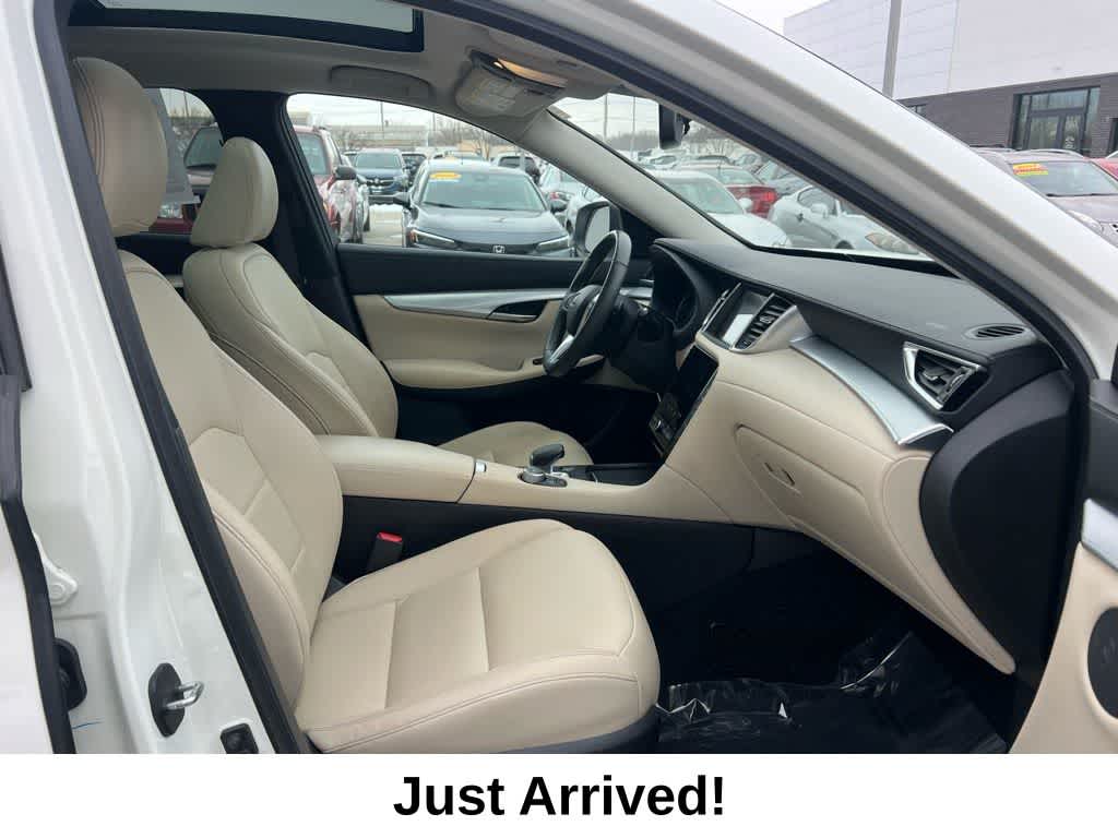 Thumbnail: 2019 INFINITI QX50 - 27