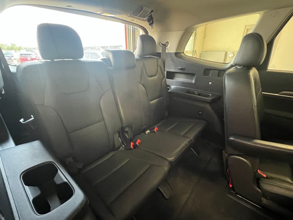 Thumbnail: 2022 Kia Telluride - 20