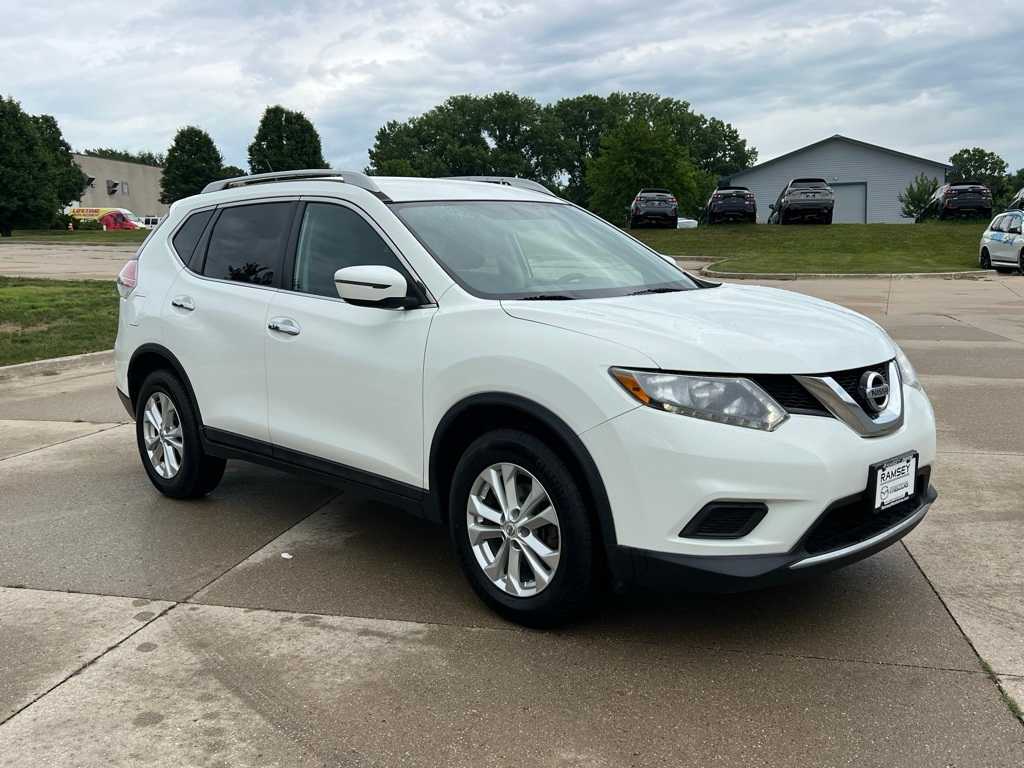 Thumbnail: 2016 Nissan Rogue - 8