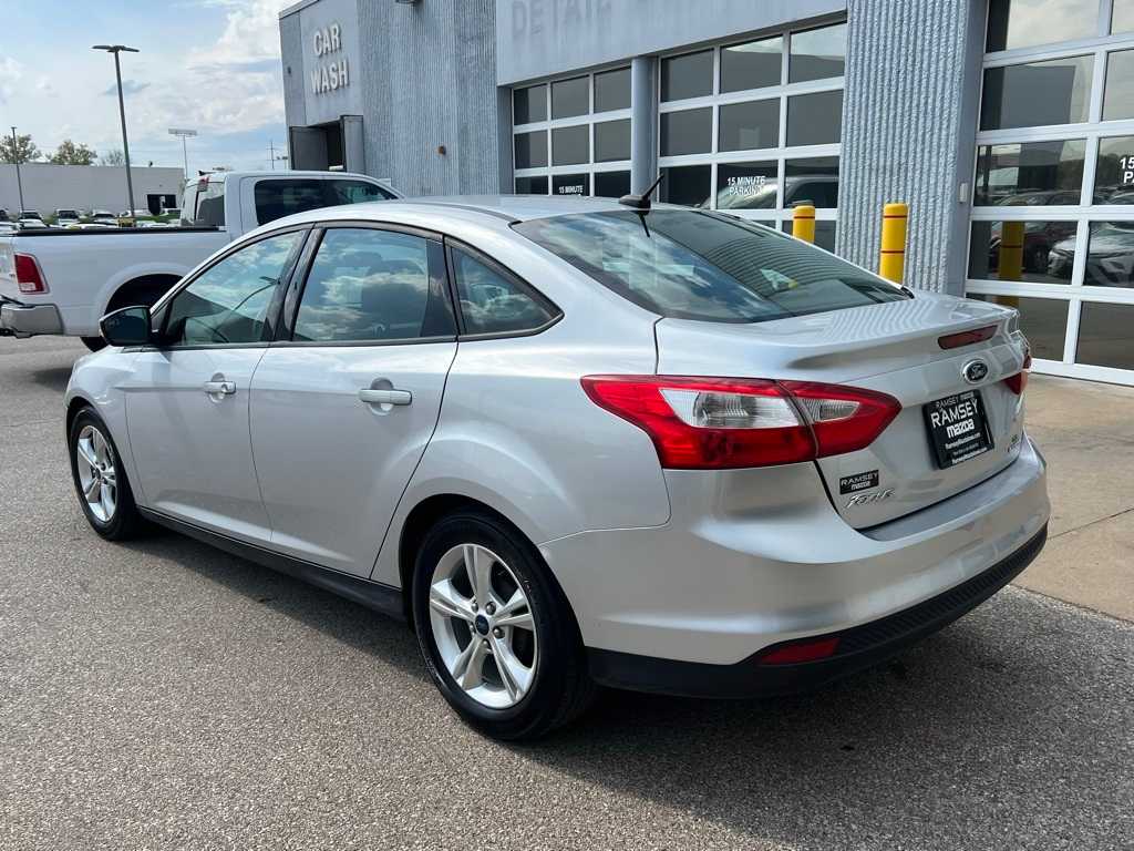 2014 Ford Focus SE 3