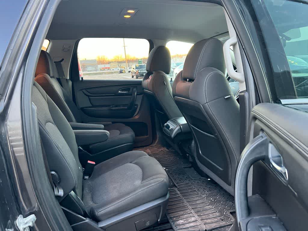 Thumbnail: 2016 Chevrolet Traverse - 17