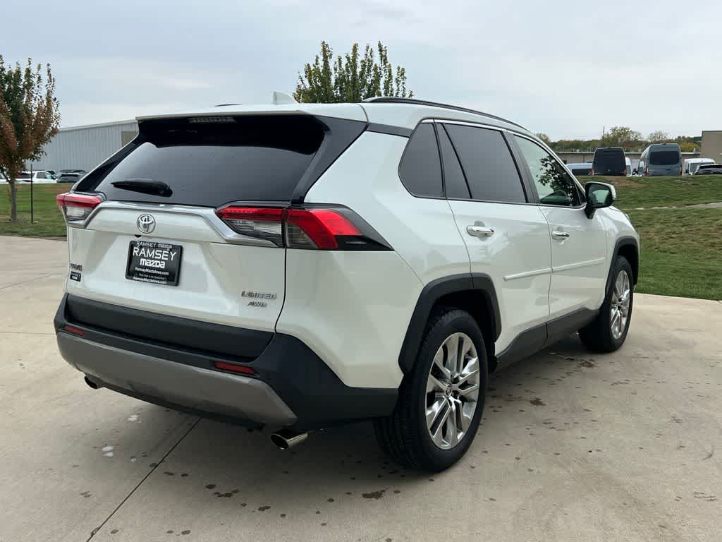 Thumbnail: 2020 Toyota RAV4 - 5