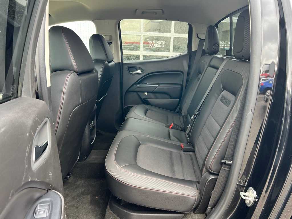 2016 GMC Canyon SLE 17