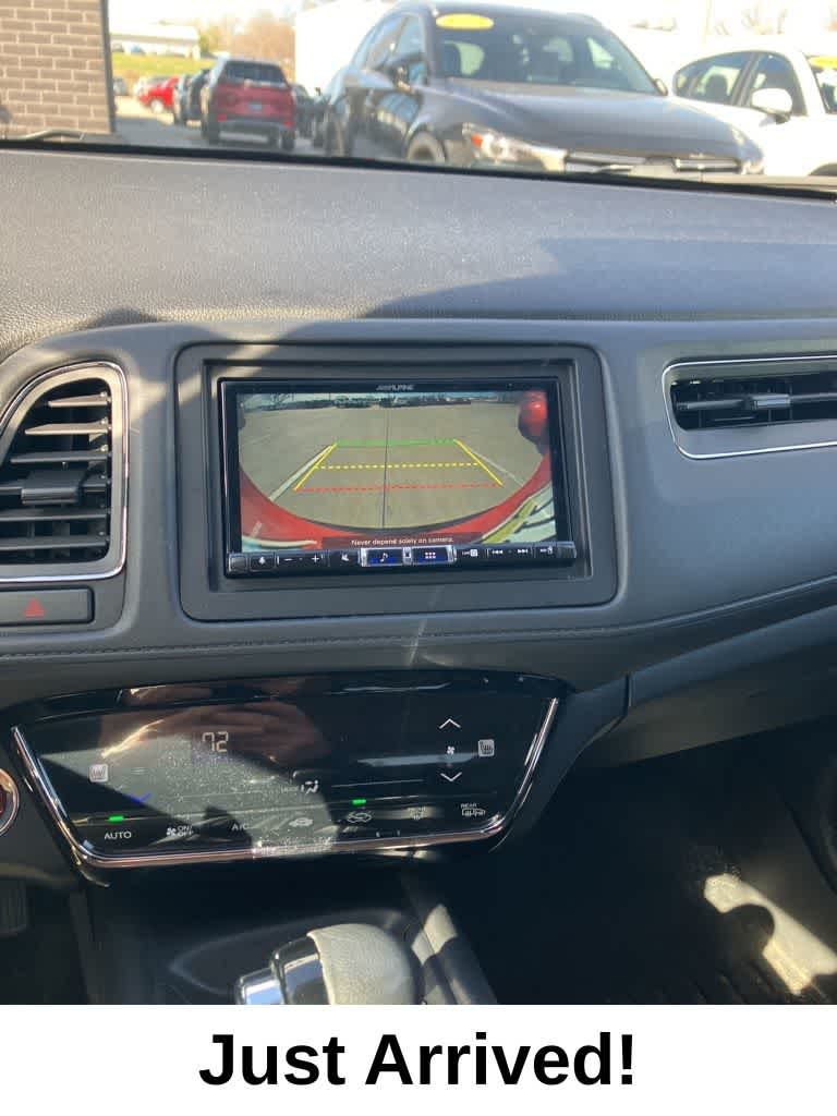 Thumbnail: 2016 Honda HR-V - 8