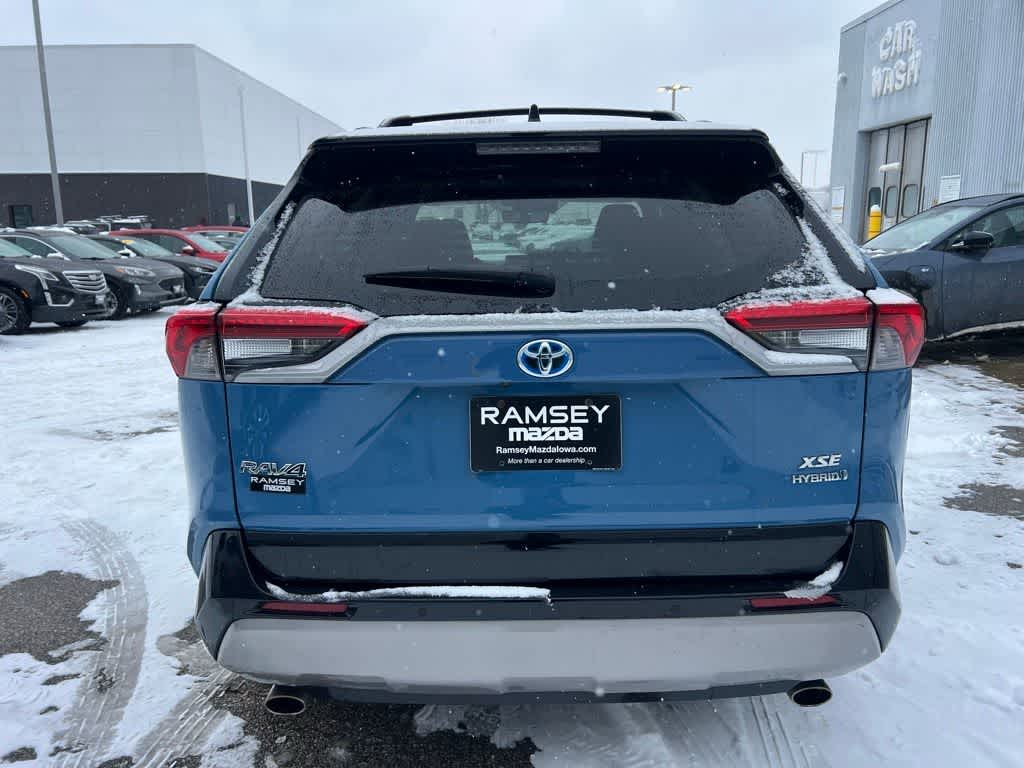 Thumbnail: 2022 Toyota RAV4 - 5