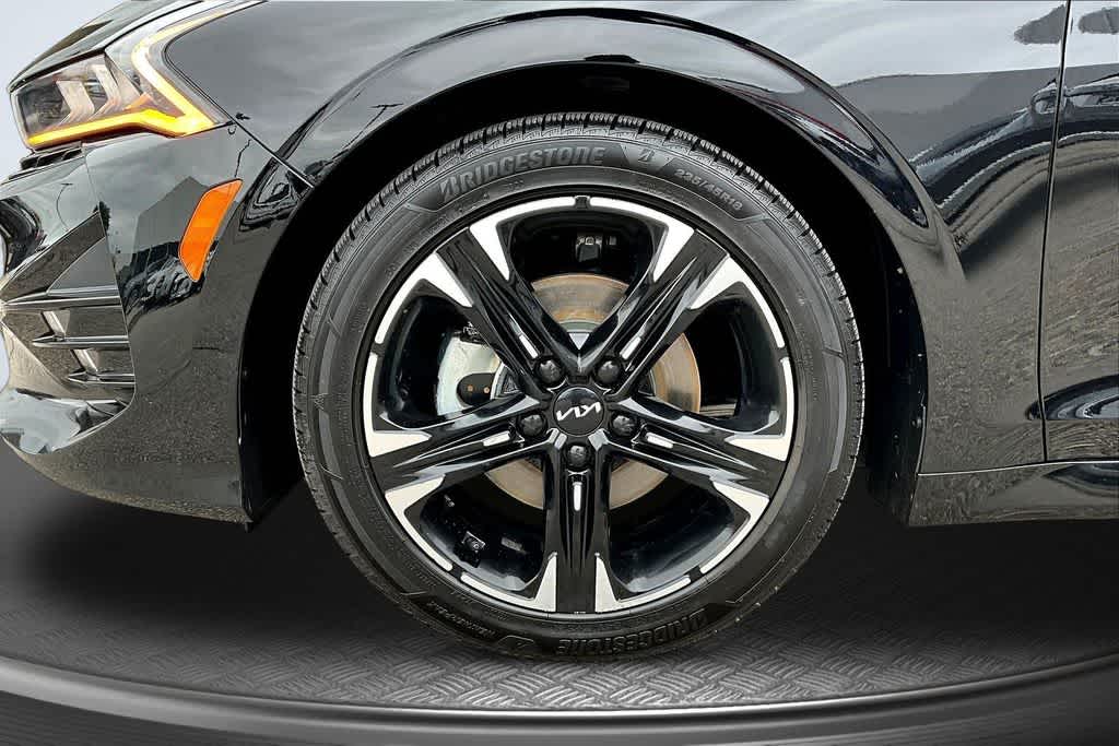 Thumbnail: 2023 Kia K5 - 8