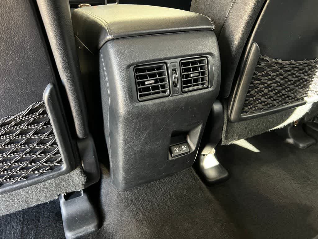 Thumbnail: 2020 Toyota 4Runner - 21