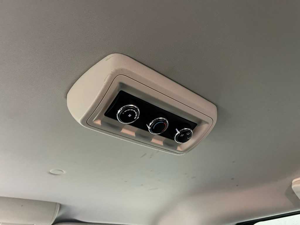 Thumbnail: 2018 Dodge Grand Caravan - 18