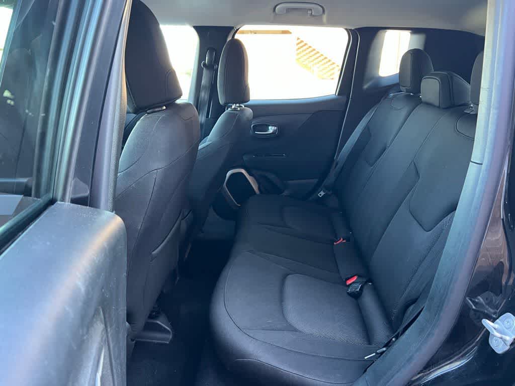 Thumbnail: 2015 Jeep Renegade - 15