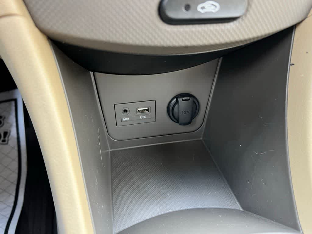 Thumbnail: 2014 Hyundai Accent - 25