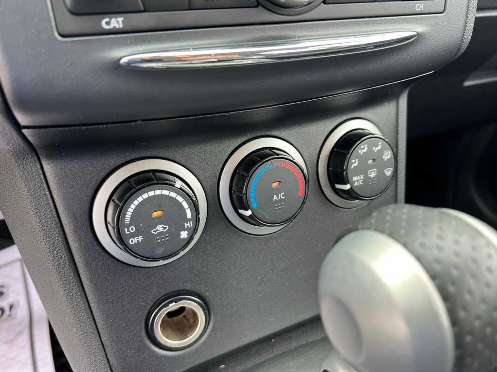 Thumbnail: 2012 Nissan Rogue - 22