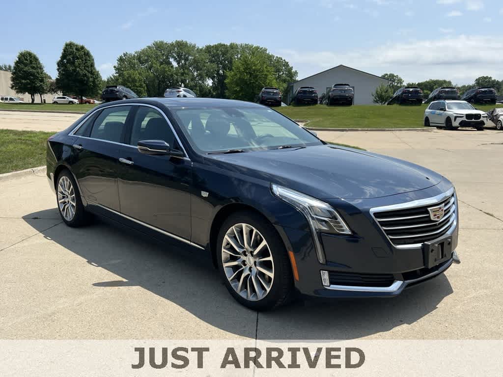 Thumbnail: 2017 Cadillac CT6 - 8