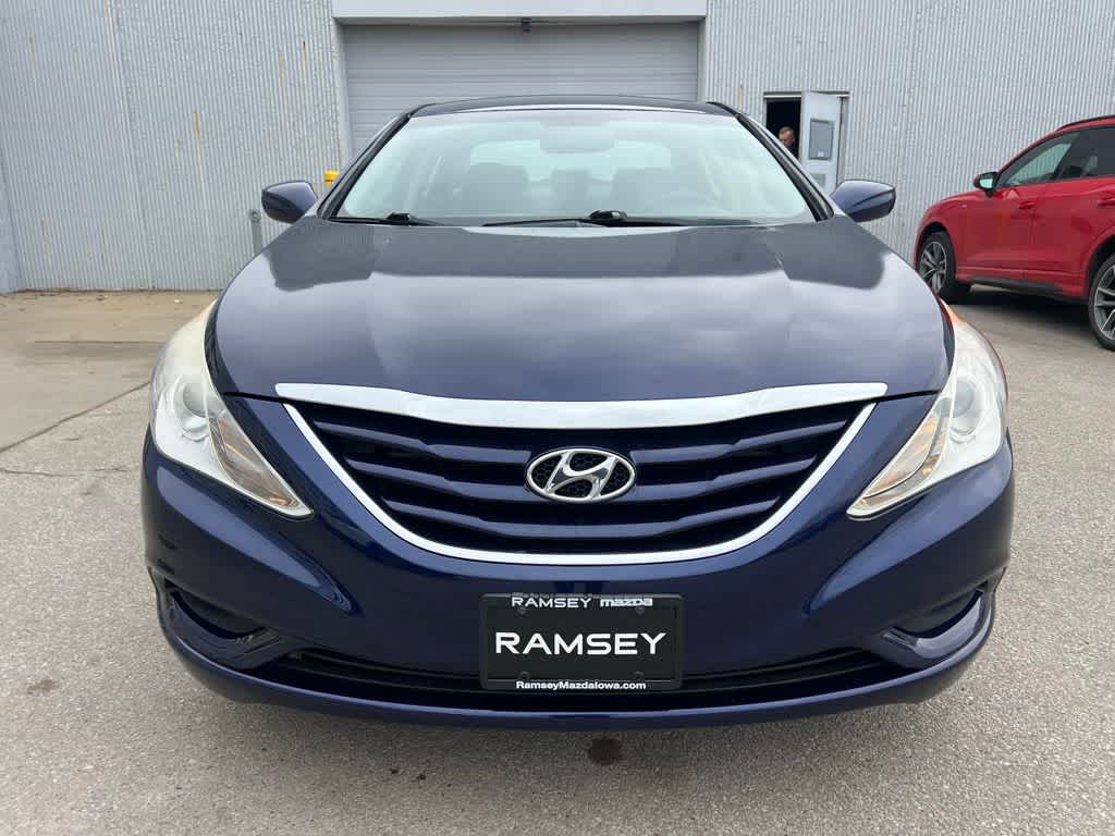 Thumbnail: 2011 Hyundai Sonata - 9