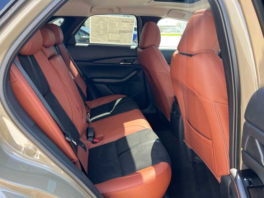 Thumbnail: 2025 Mazda CX-30 - 18