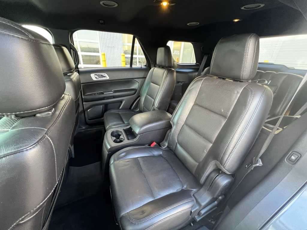 Thumbnail: 2014 Ford Explorer - 16