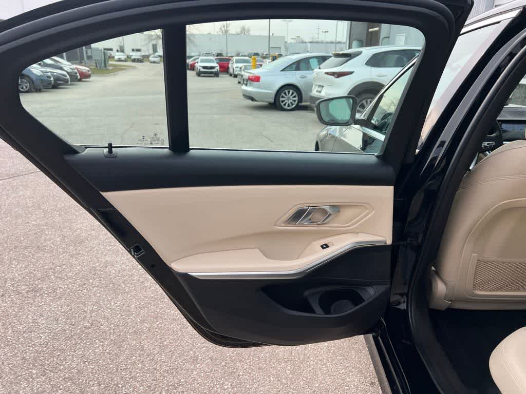 Thumbnail: 2020 BMW 3 Series - 26