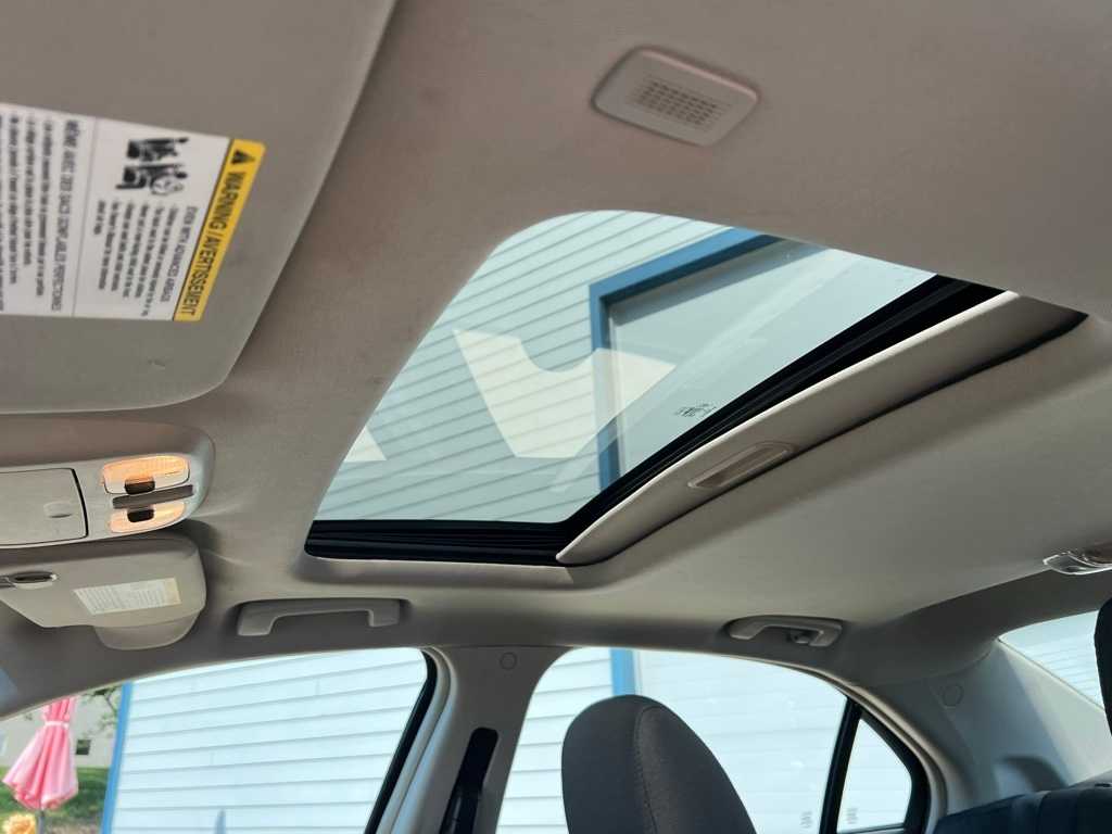 Thumbnail: 2010 Ford Fusion - 18