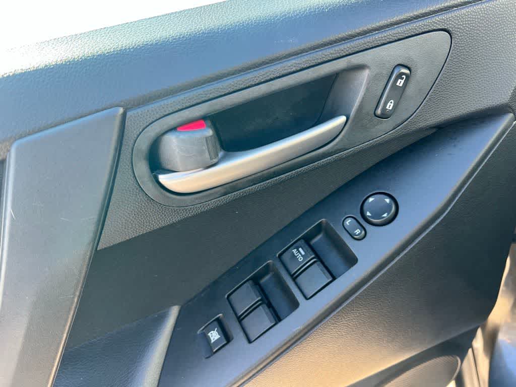 Thumbnail: 2012 Mazda Mazda3 - 18