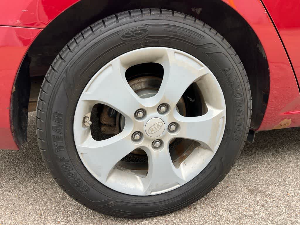 Thumbnail: 2010 Kia Forte - 12