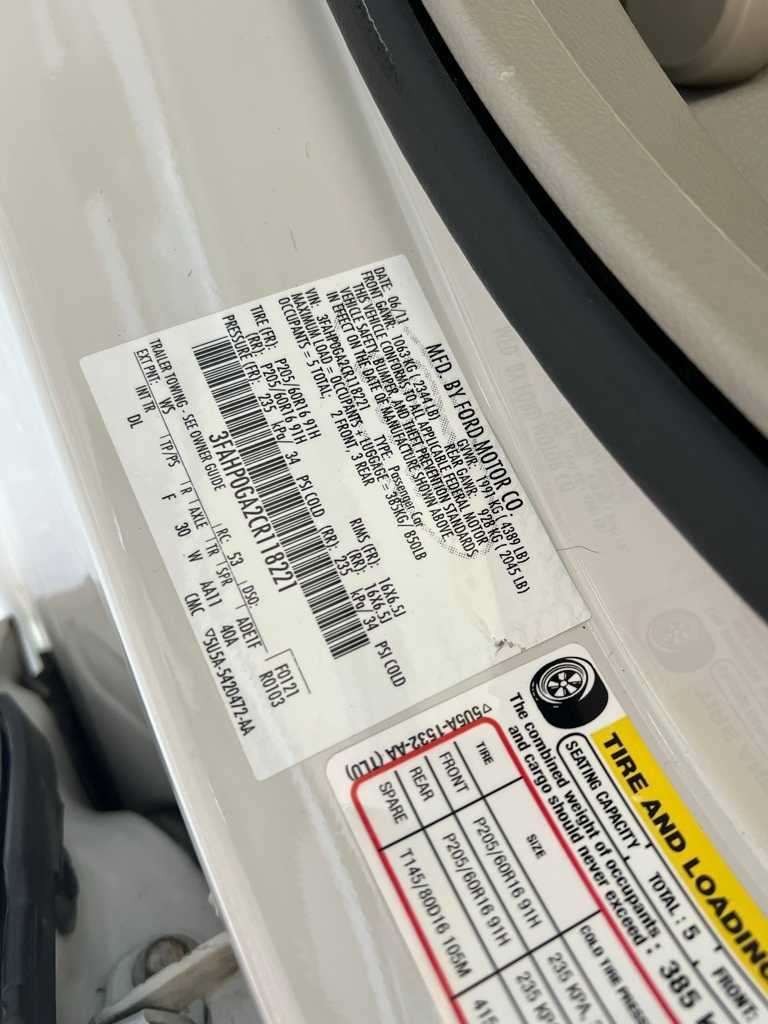 Thumbnail: 2012 Ford Fusion - 31