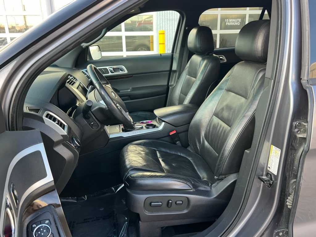 Thumbnail: 2014 Ford Explorer - 11