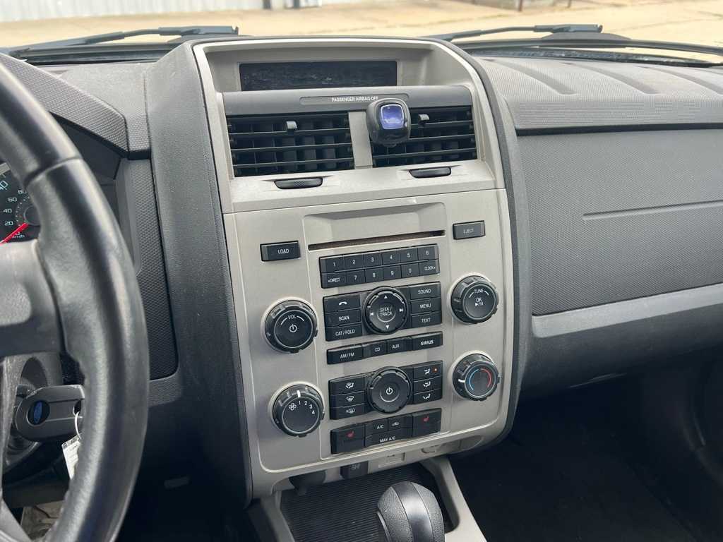 Thumbnail: 2012 Ford Escape - 17