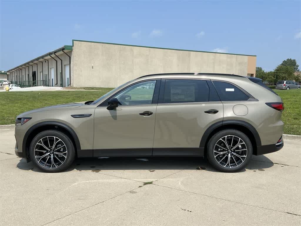 Thumbnail: 2025 Mazda CX-70 - 3