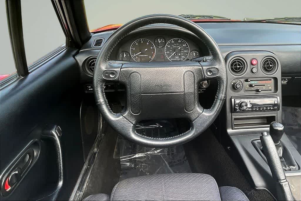 Thumbnail: 1992 Mazda MX-5 Miata - 5
