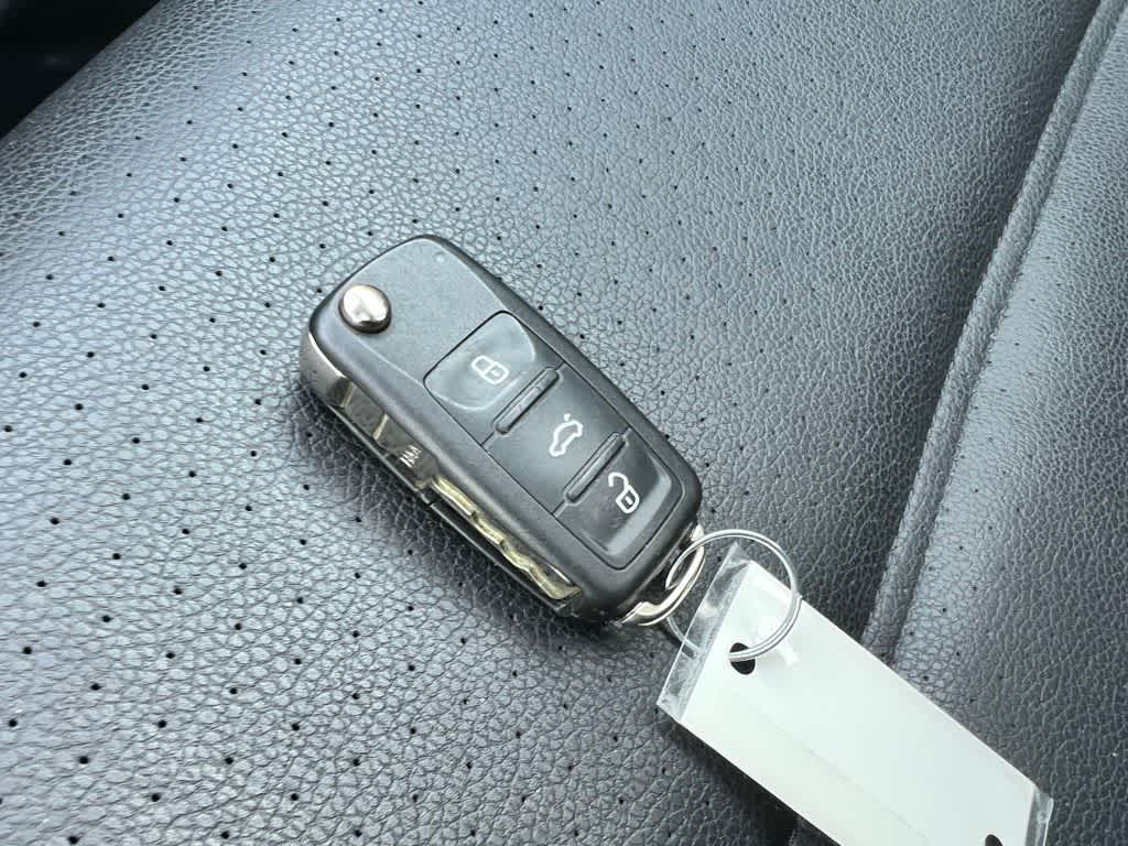 Thumbnail: 2017 Volkswagen Jetta - 44