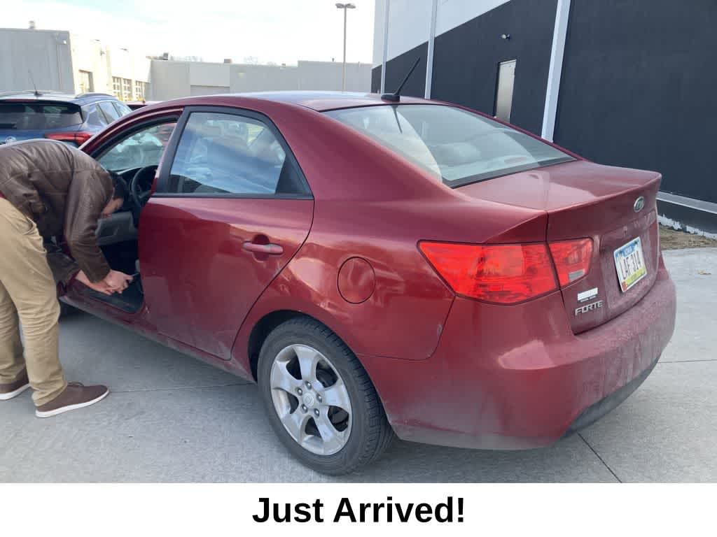 Thumbnail: 2010 Kia Forte - 2