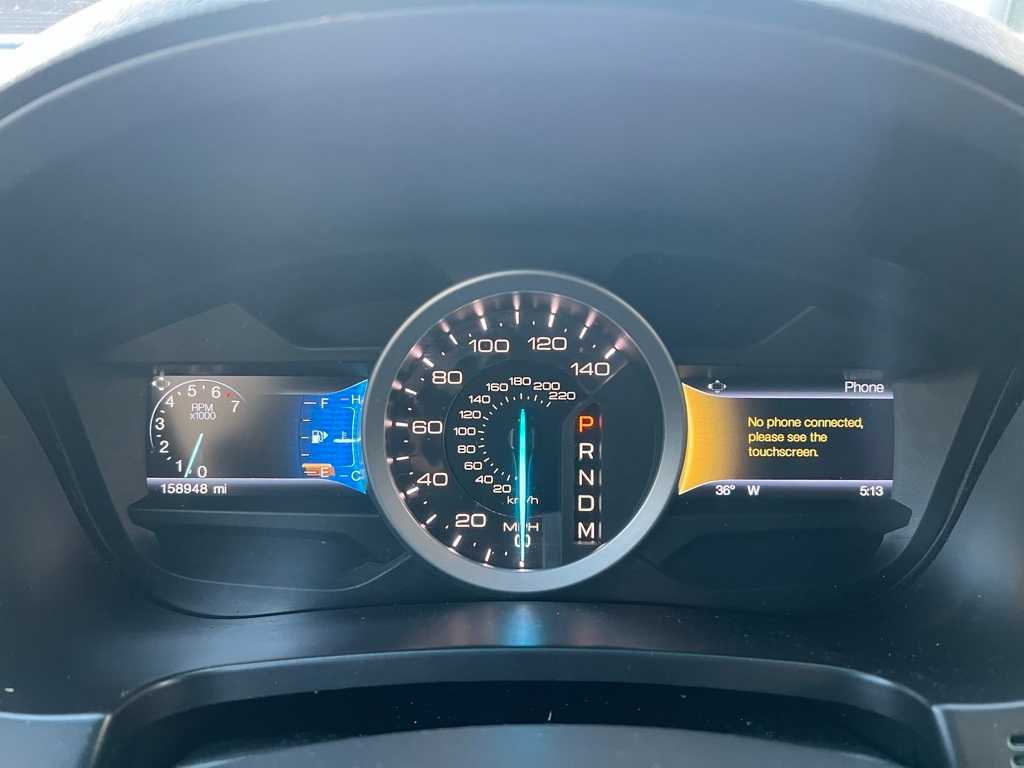 Thumbnail: 2014 Ford Explorer - 32