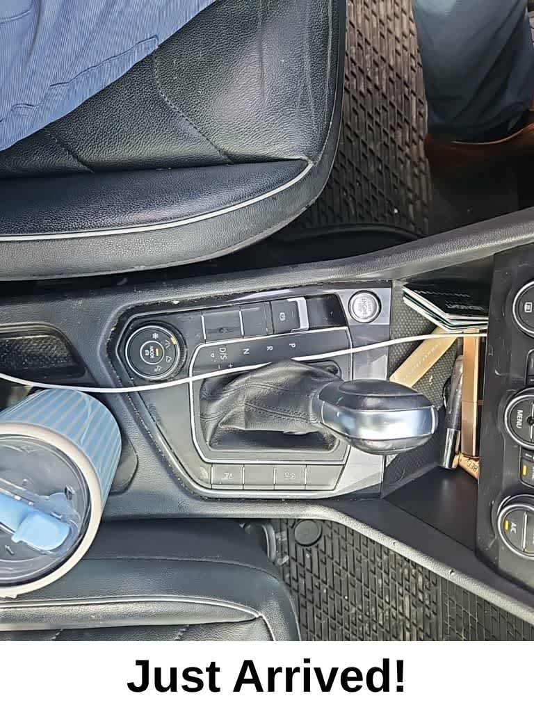 Thumbnail: 2019 Volkswagen Tiguan - 10