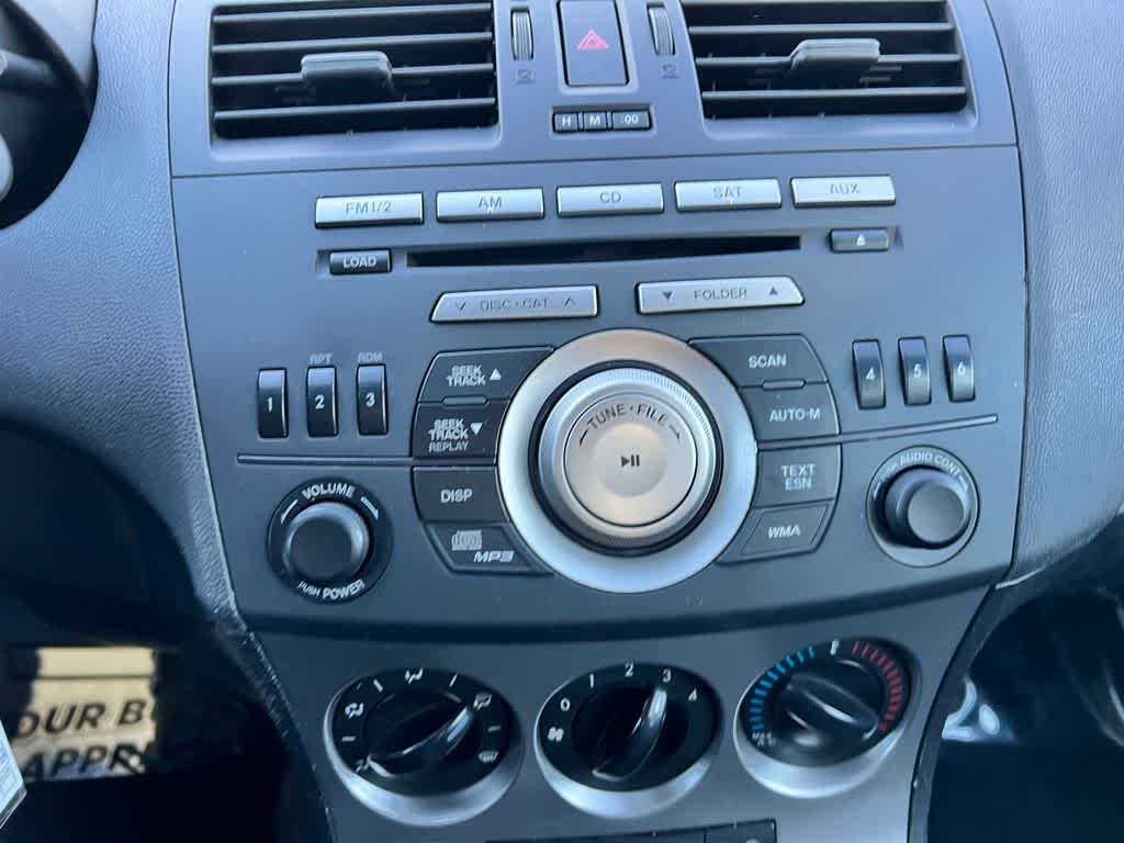 Thumbnail: 2011 Mazda Mazda3 - 28