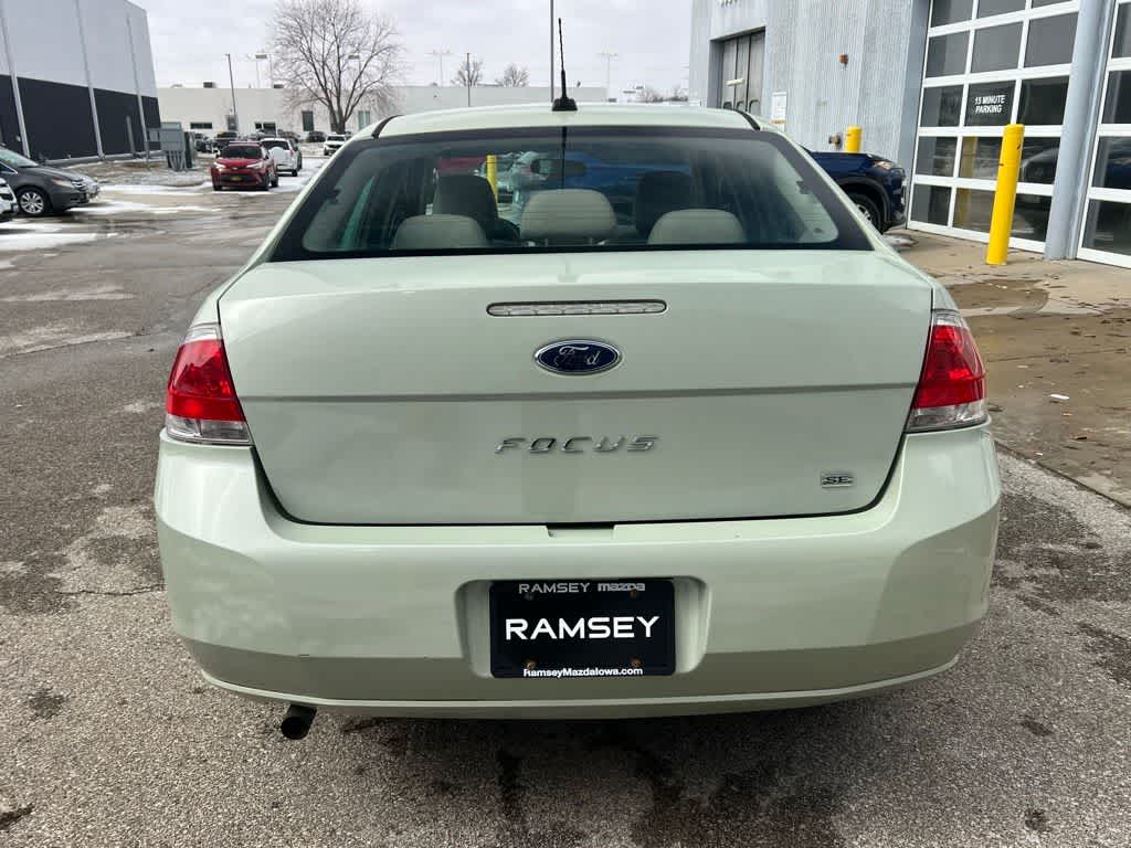 Thumbnail: 2010 Ford Focus - 5