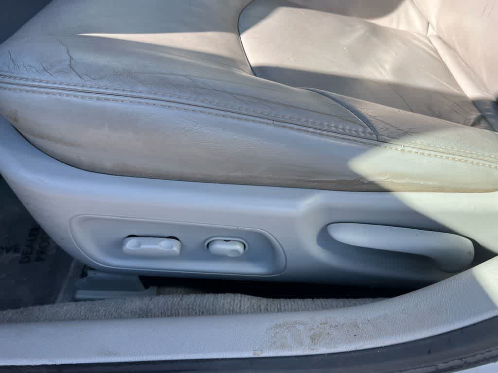 Thumbnail: 2005 Buick LaCrosse - 18