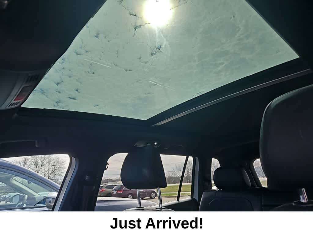 Thumbnail: 2019 Volkswagen Tiguan - 13