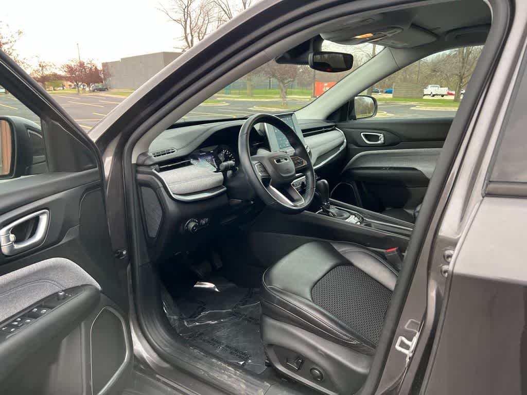 Thumbnail: 2022 Jeep Compass - 2