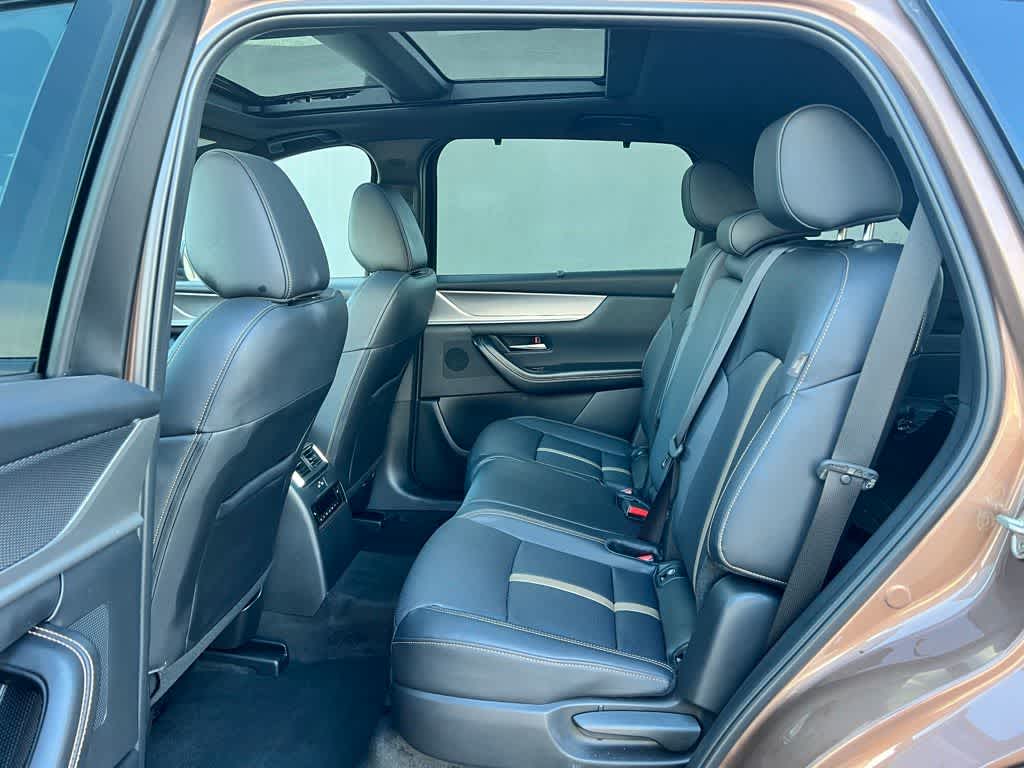 Thumbnail: 2025 Mazda CX-70 - 17