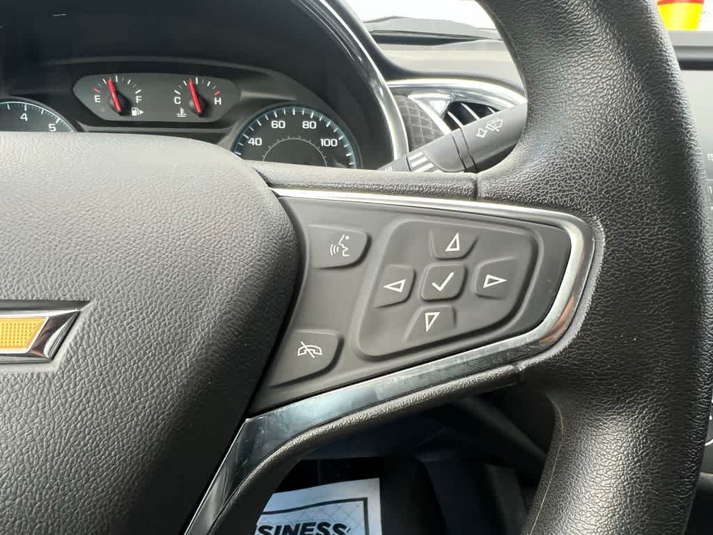 Thumbnail: 2017 Chevrolet Malibu - 20