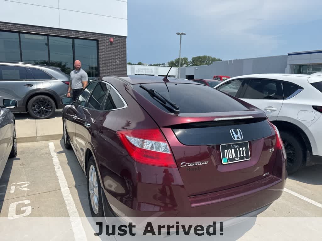 Thumbnail: 2012 Honda Crosstour - 3