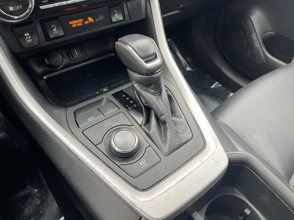 Thumbnail: 2022 Toyota RAV4 - 31