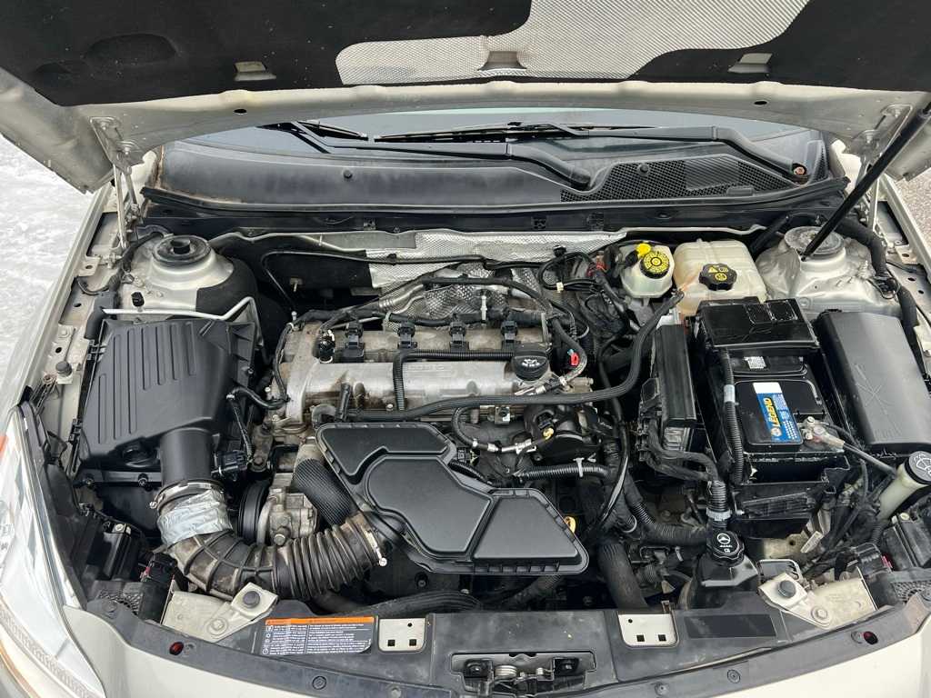 Thumbnail: 2011 Buick Regal - 12