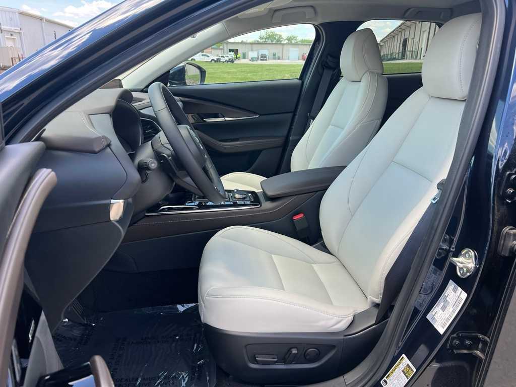 Thumbnail: 2025 Mazda CX-30 - 11