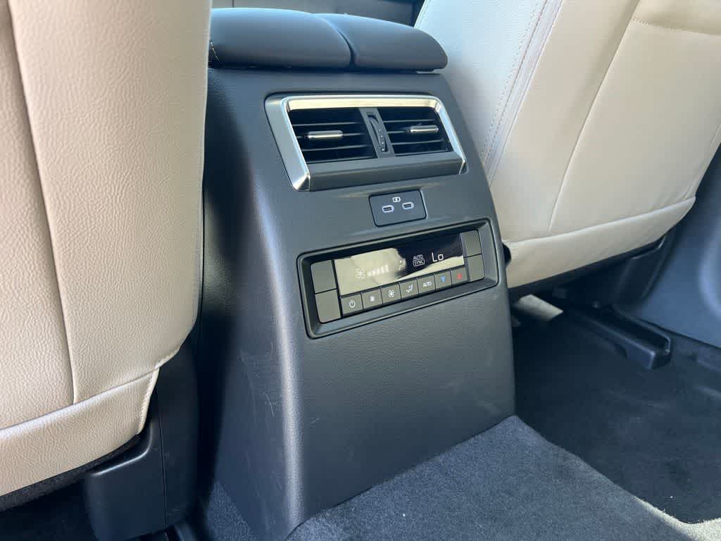 Thumbnail: 2025 Mazda CX-90 - 18