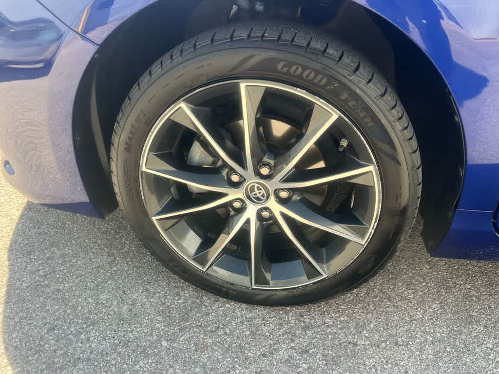 Thumbnail: 2016 Toyota Camry - 10