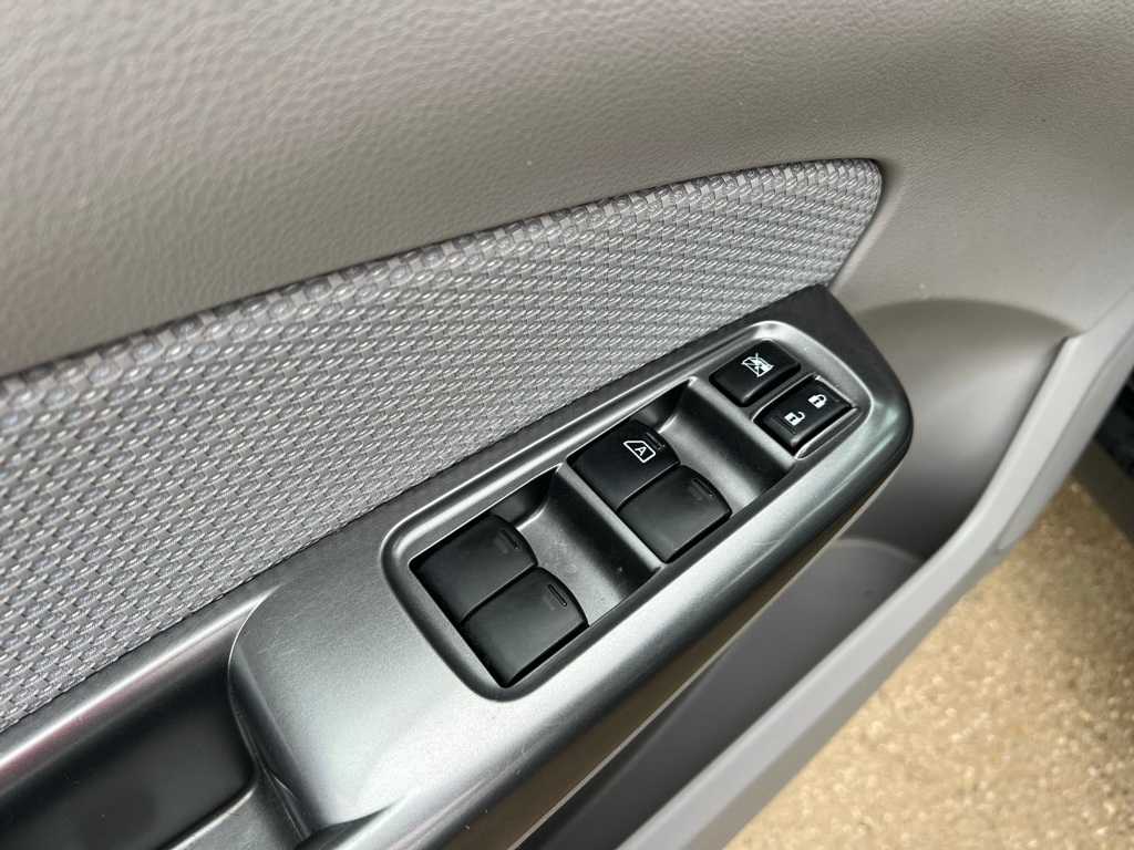 Thumbnail: 2013 Subaru Forester - 12