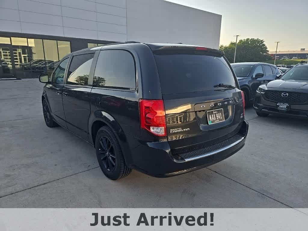 Thumbnail: 2019 Dodge Grand Caravan - 4