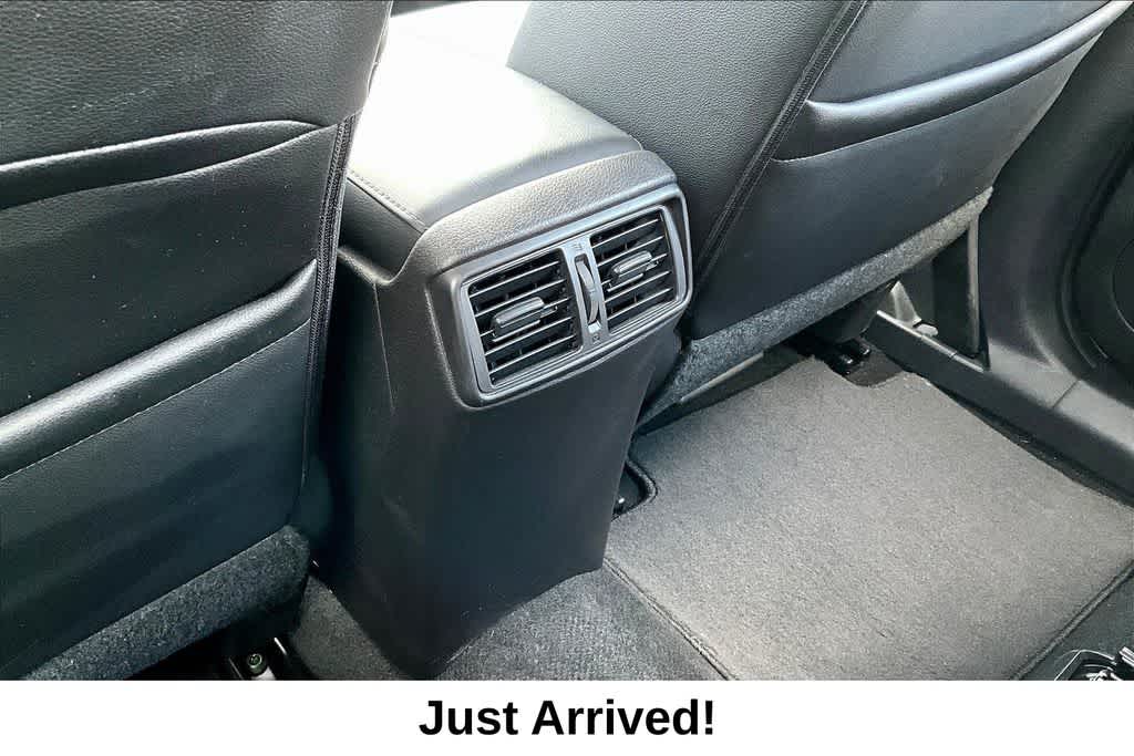 Thumbnail: 2016 Nissan Rogue - 25